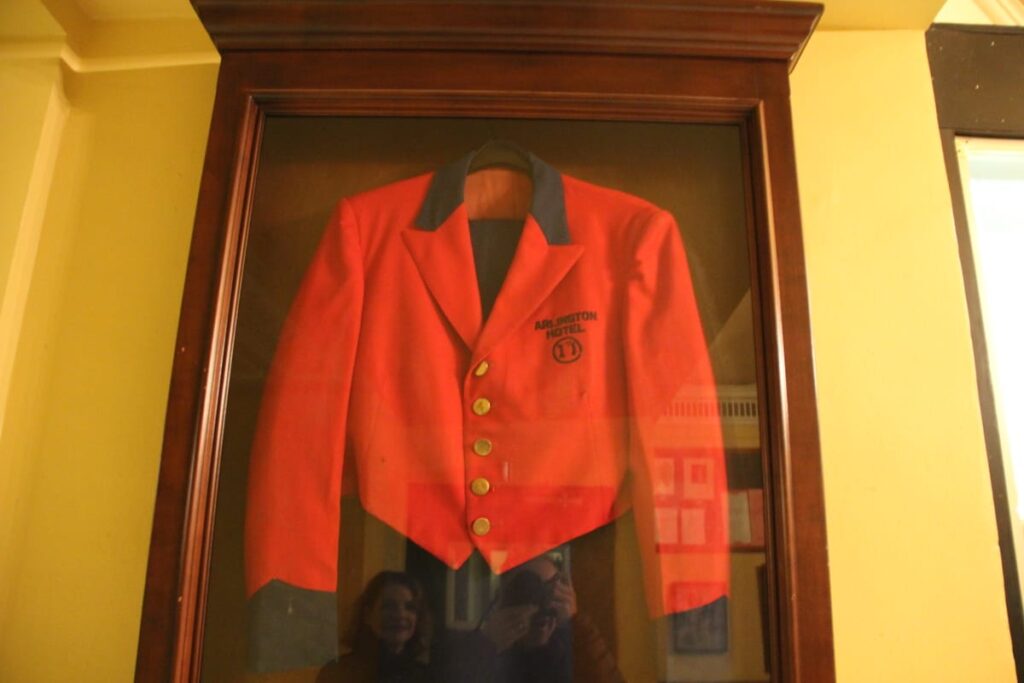 Some visitors speculate that the reported figure of the black-suited man at the Arlington Resort Hotel may be the spirit of a housekeeper still hard at work.
