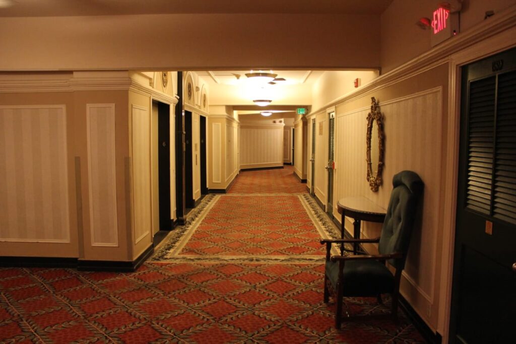 Some believe the spirit of the woman in white in the upper floors of the Arlington Resort Hotel may be a bride, eternally waiting for her wedding.