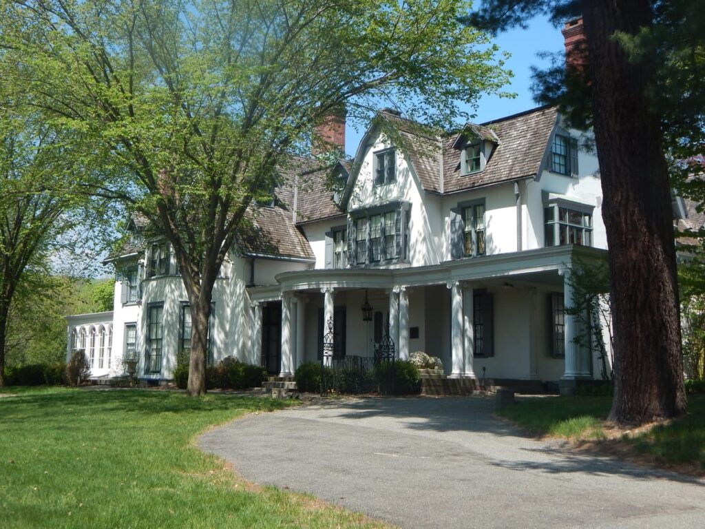 Many visitors of Ringwood Manor have reported paranormal experiences, sparking rumors that it may be New Jersey's most haunted site.